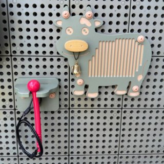 MASTERKIDZ Guiro Instrument Muzyczny Krowa Akcesoria Do Tablicy STEM